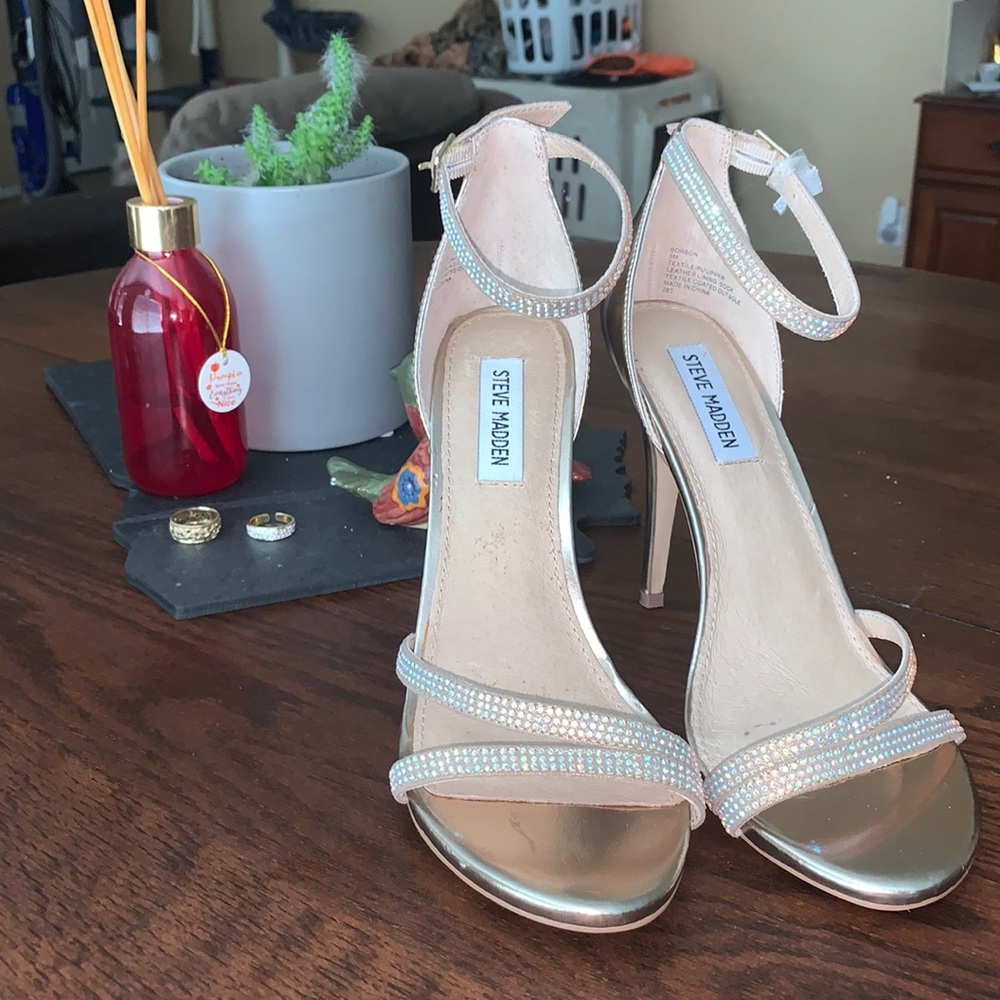 Steve Madden Gold BonBon heels